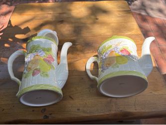 Japanese ceramic tea pots