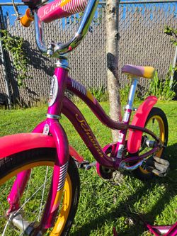 Schwinn girls bike