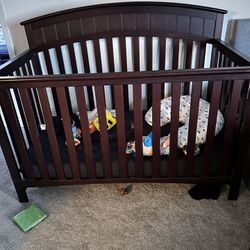 Baby crib and changing table set 