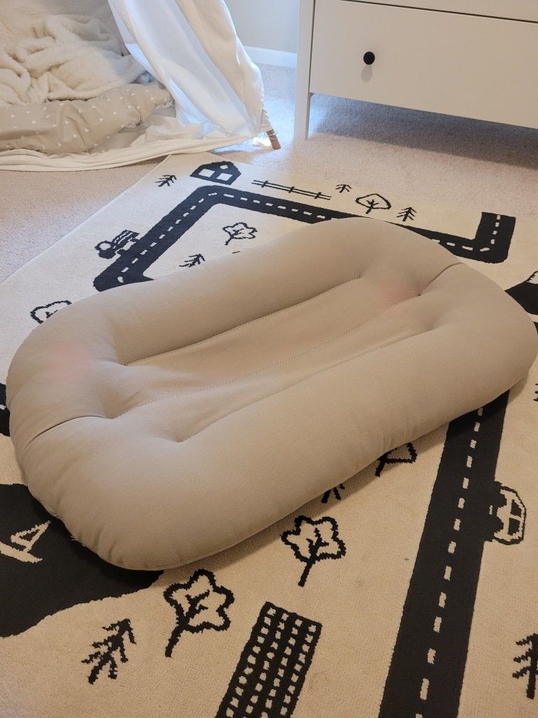 Snuggle Me Lounger/Pillow