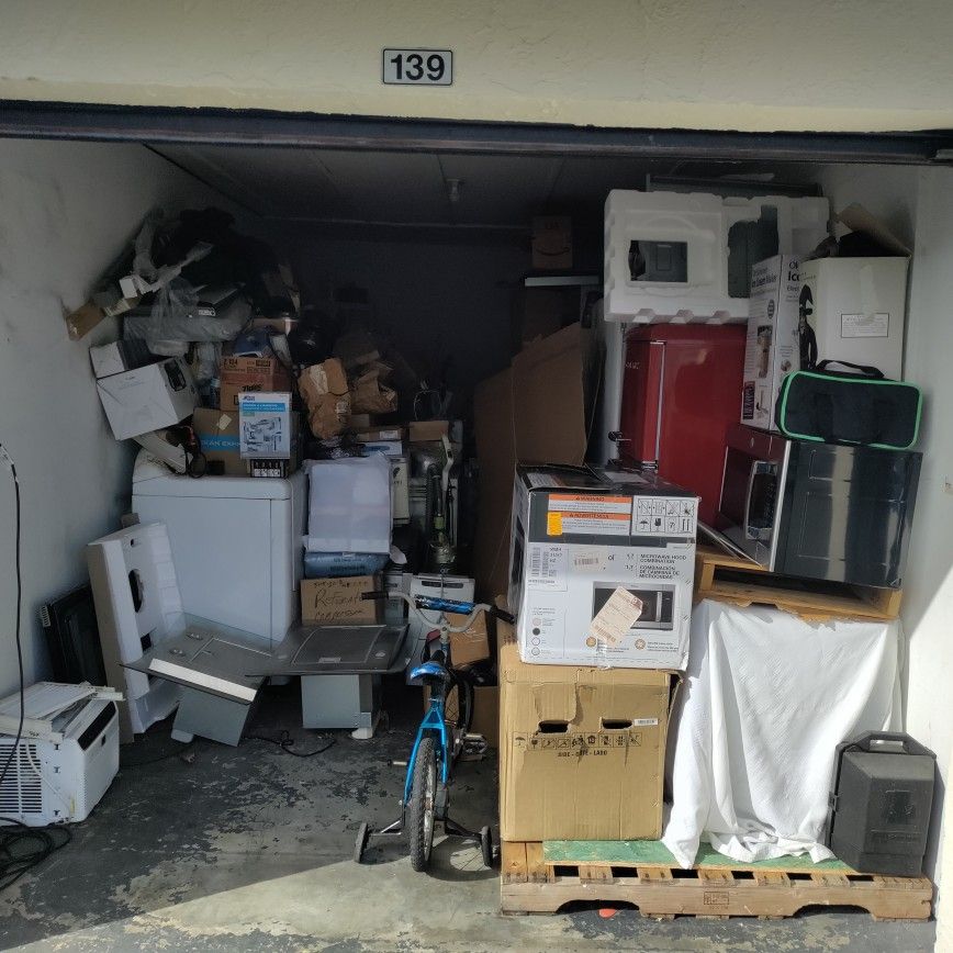 storage locker closeout sale make an offer