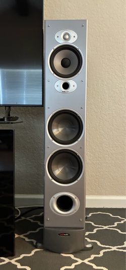 Polk Audio Rti8 tower speakers- must sell