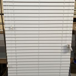 Blinds / Window Coverings 