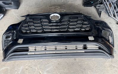 2020-2023 Toyota Highlander Front Bumper USED