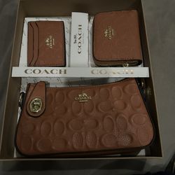 3 Piece Coach Set... Purse, Wallet , Card holder