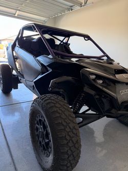 Can-Am Maverick R