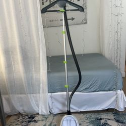 Steamfast SF-520 Full Size Fabric Steamer