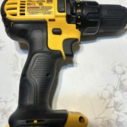 20 v  drill dewalt 