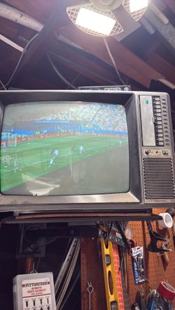 Emerson CRT 19” TV