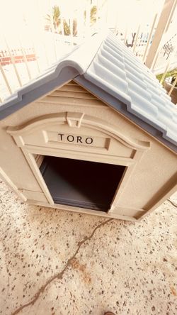 Plastic Outdoor Dog House