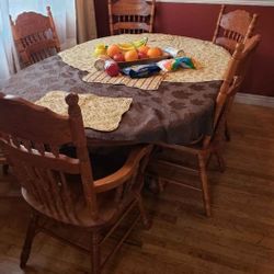 Dining Table and 6 Chairs