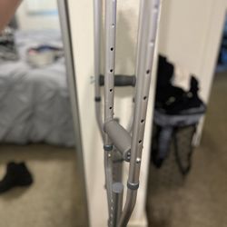 Crutches 🩼 