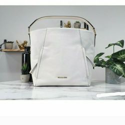 NWT Michael Kors White Leather Handbag 