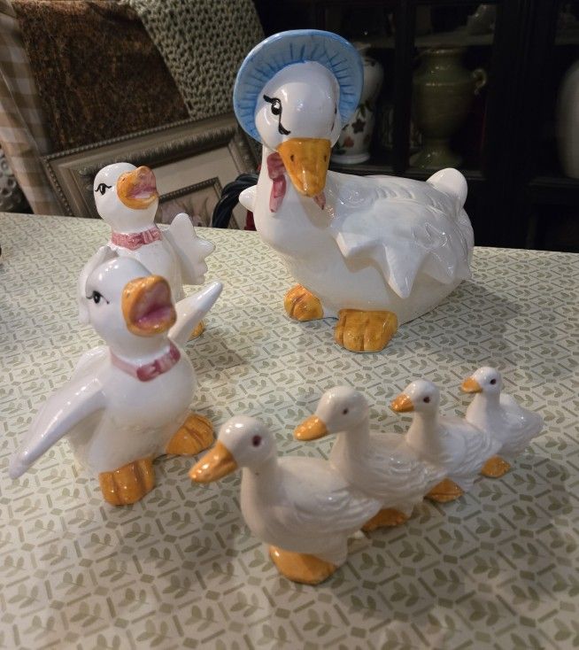 Vintage 4 Piece Set Of Porcelain Ducks