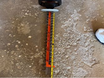 MOVING SALE: Trimmer edge/Hedge