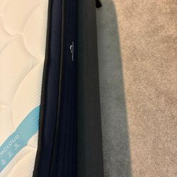 🛏️ Colchón DreamCloud Queen + Base (Solo 1 año de uso)