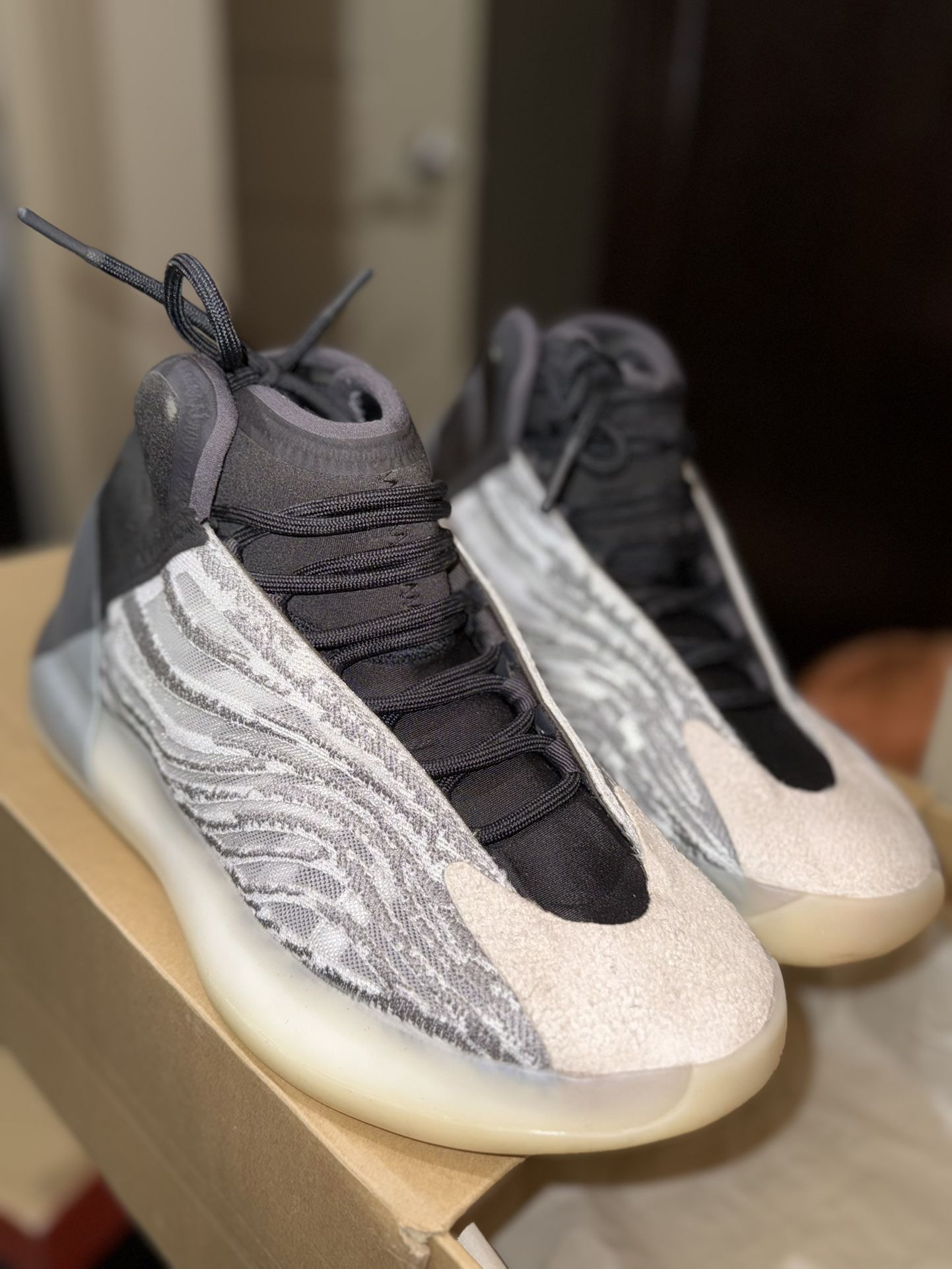 Adidas Yeezy Quantum