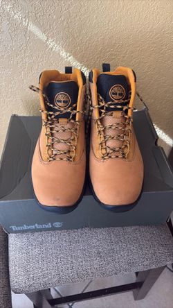 Timberland Solar Wave