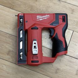 Milwaukee M12 3/8 Crown Stapler TOOL ONLY