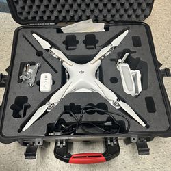 DJI Phantom 3 Drone For Parts/Repair With Hard Case