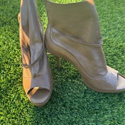 Brown New heels