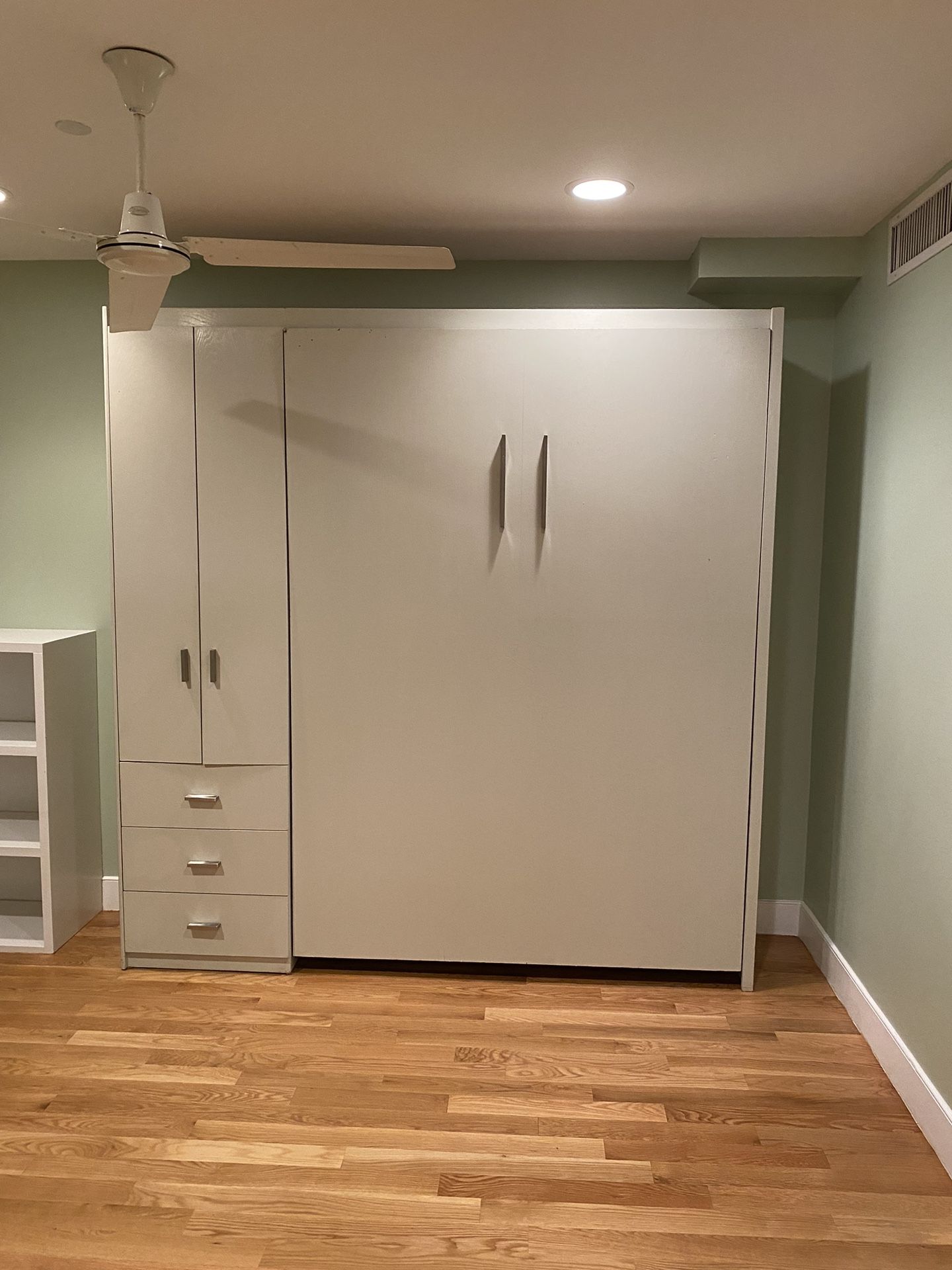 Offer up cheap murphy bed