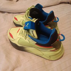  Puma  Running Shoes 
