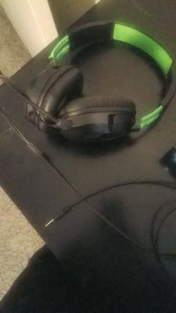 Turtle beaches head phoned + mic