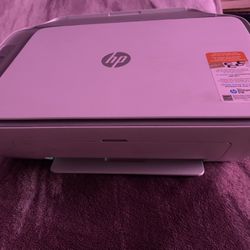 White HP DeskJet 2800e series
