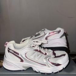 New Balance 530 White And Pink Size 8.5 Women 7 Men