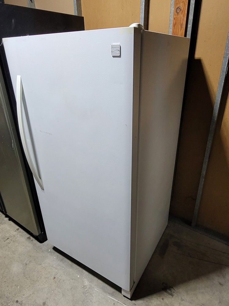 Kenmore 30" Wide 14 Cu Ft Upright Freezer Automatic Defrost Vertical Freezer