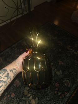 Ceramic pineapple
