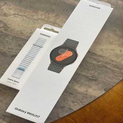 Samsung Galaxy Watch 7 - Intelligent and Trendy Design year she