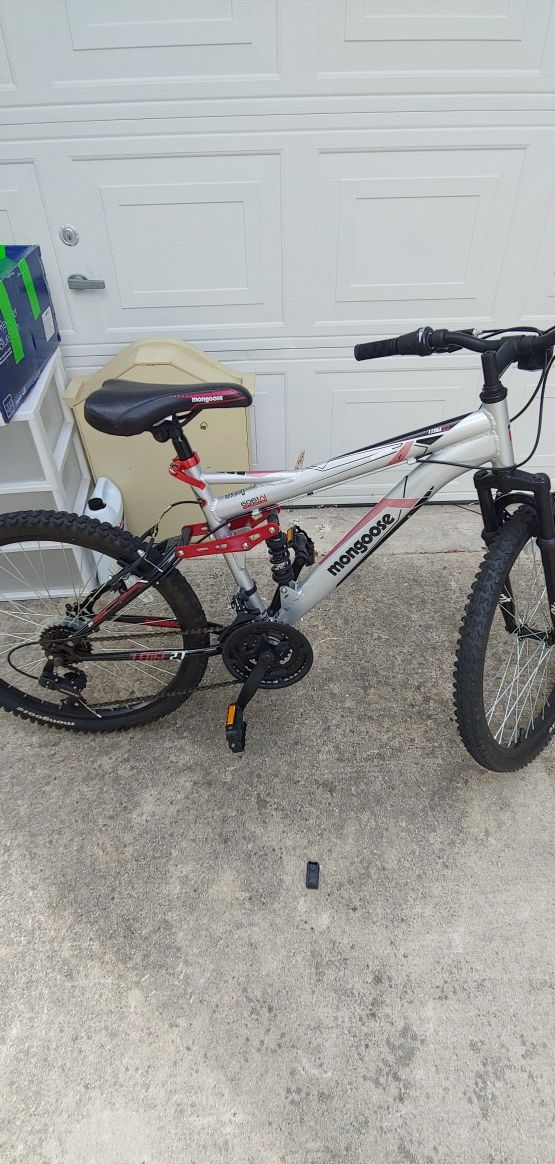 mongoose 21 speed efx element mountain bike