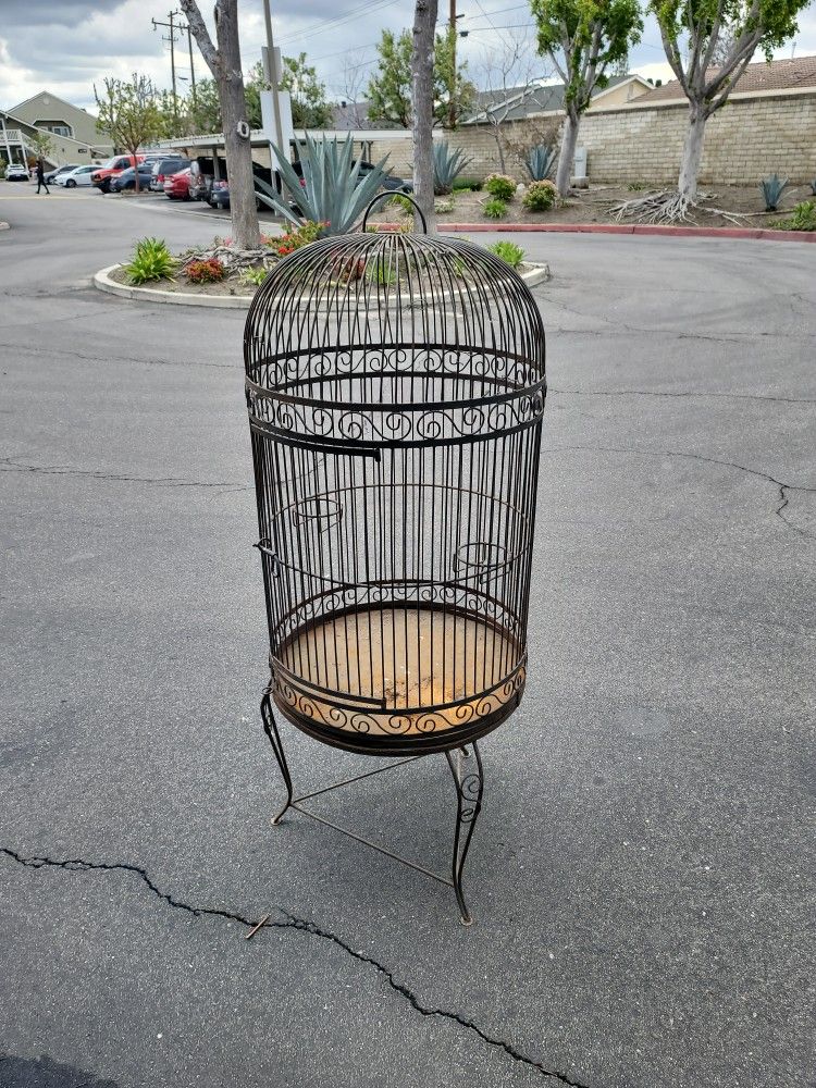 Large Brid Cage