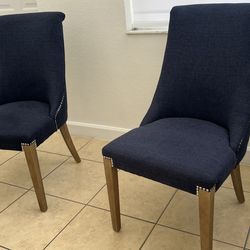 Accent chairs