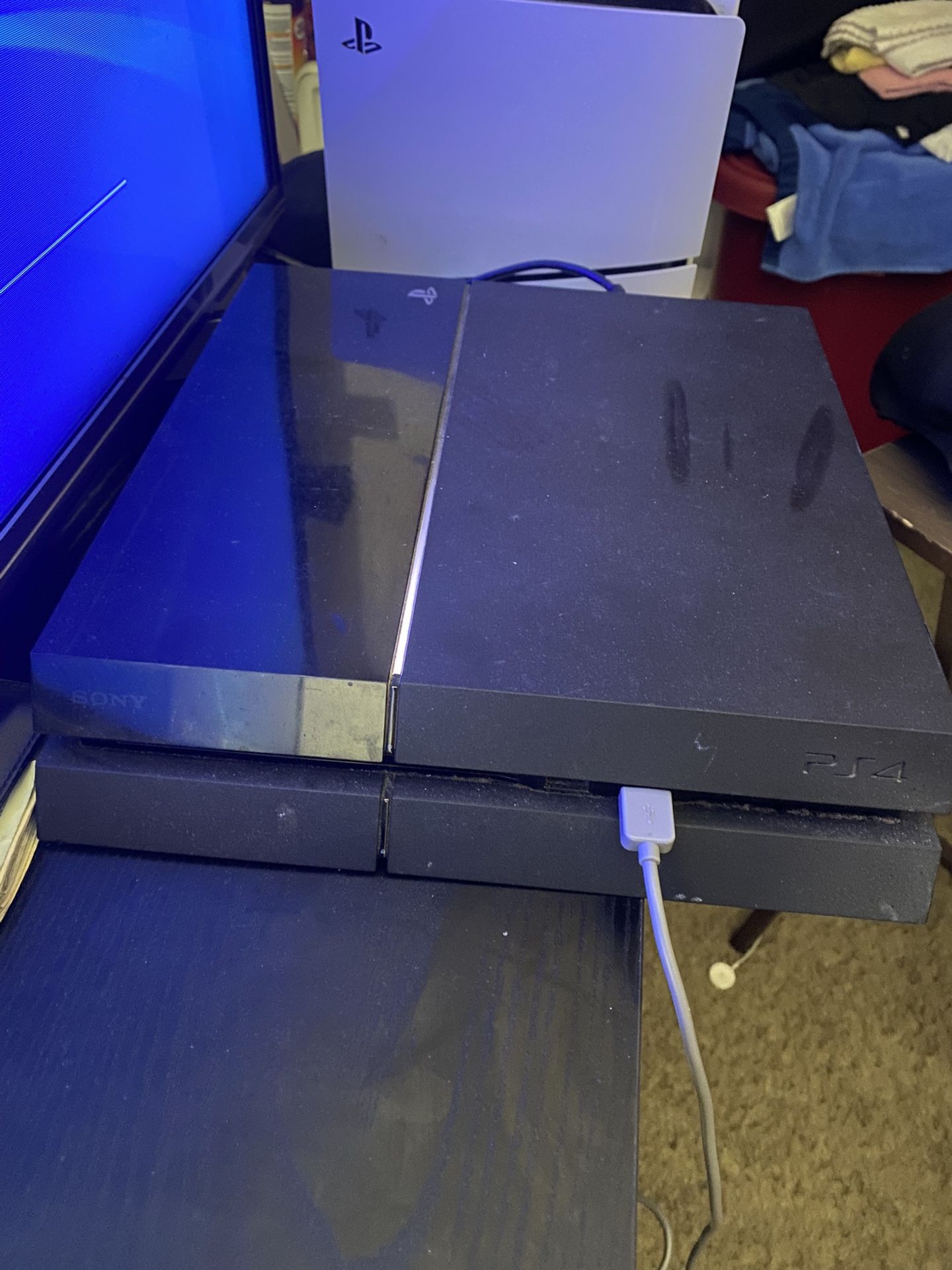 PS4