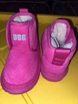 Pink Uggs New