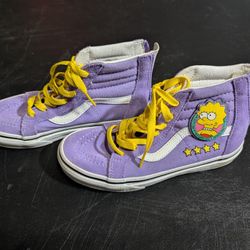 Lisa Simpson Vans 