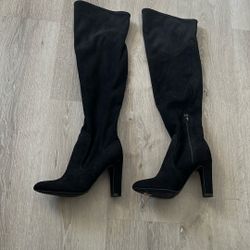 Black Boots Size 6. Worn Once. 