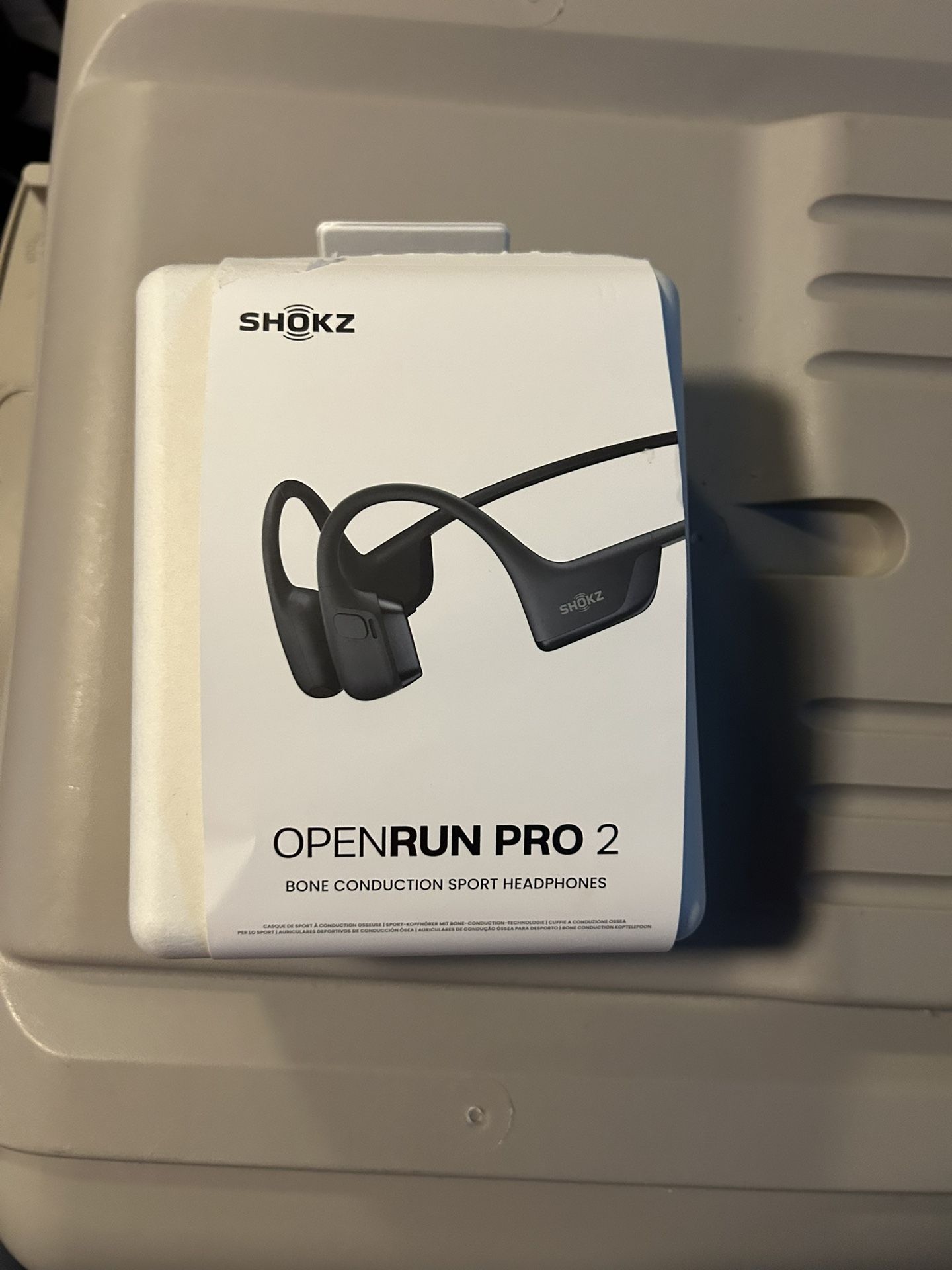 Bone conduction headphones