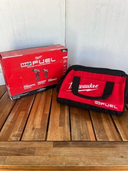 M12 FUEL 12-Volt Lithium-Ion Brushless Cordless Hammer Drill and Impact Driver Combo Kit w/2 Batteries and Bag (2-Tool)