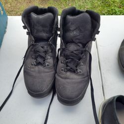 TIMBERLAND BOOTS