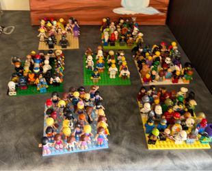 Great/Big Lego Mini Figures Lot, Price’s Firm for All, l Won’t Separate