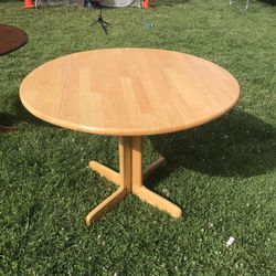 Maple Drop Leaf Table  Was Used As A Craft Table So Not Perfect But Nice 