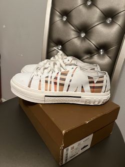 Burberry men shoes