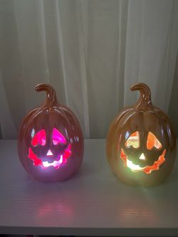 Halloween Ceramic Jack-O-Lantern light up pumpkins figurines figures decor decoration