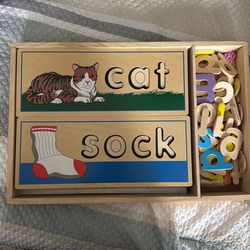 Melissa and Doug Spelling Puzzle