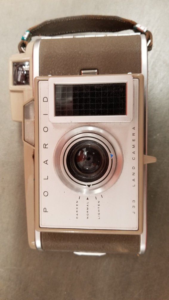 Polaroid J33