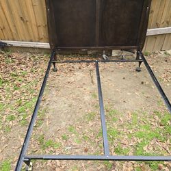 Full Size Headboard And Adjustable Bed frame With Wheels 